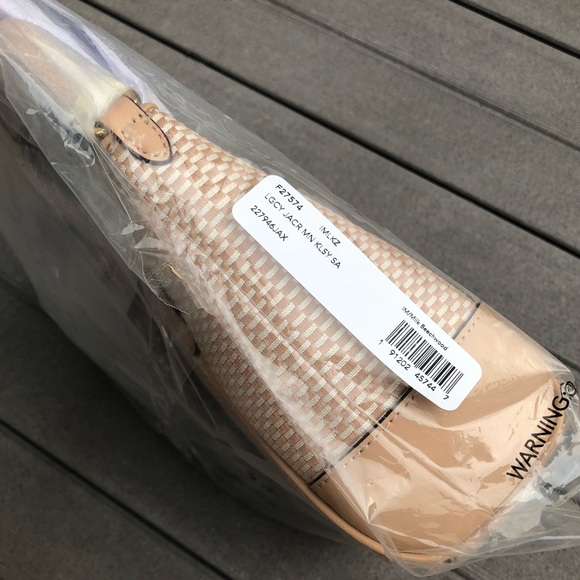 ❌SOLD❌ 🆕🌸🌼COACH MINI KELSEY SATCHEL🌸🌼 - Picture 5 of 7